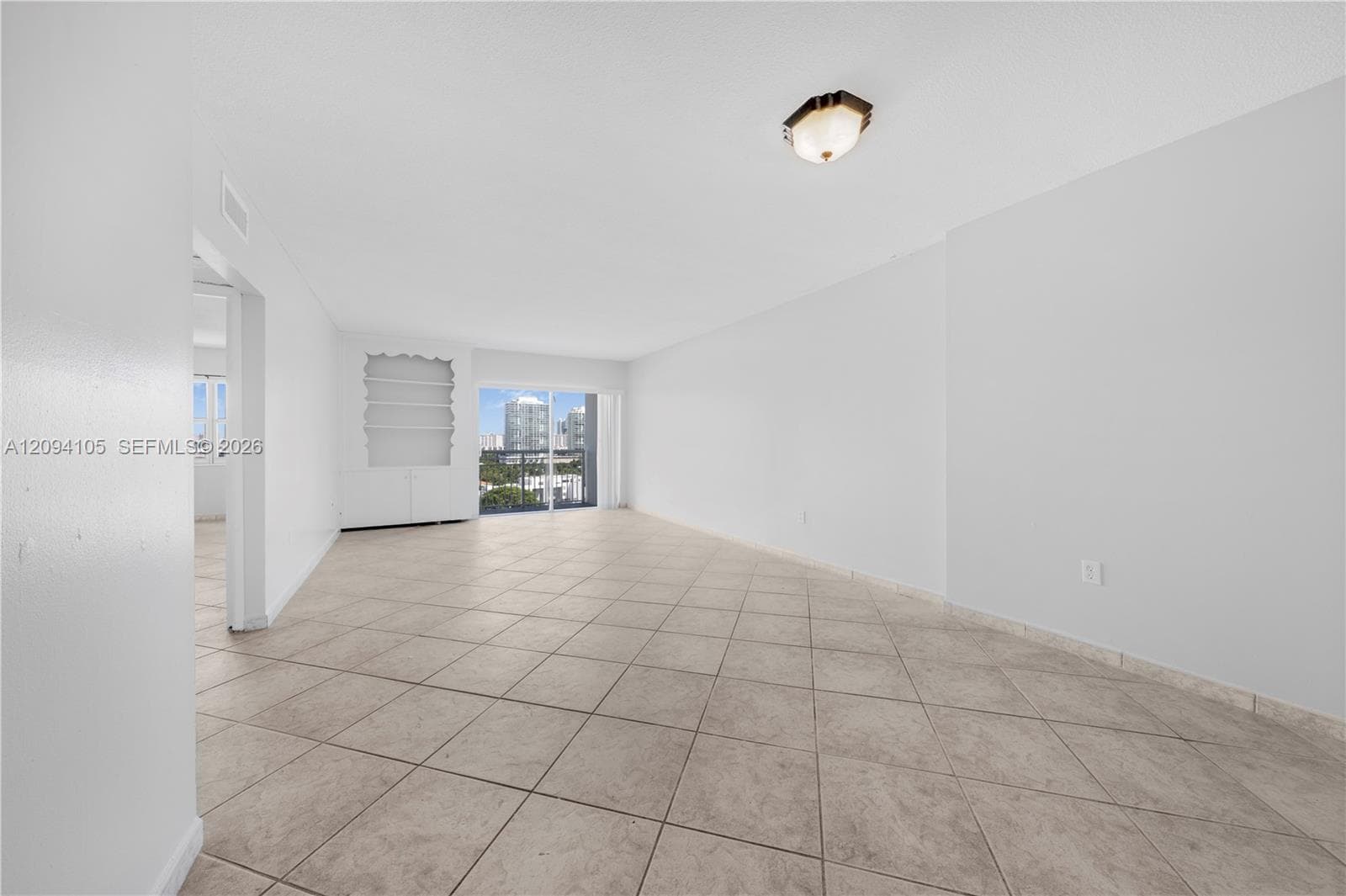 400 Kings Point Dr # 1427, Sunny Isles Beach FL 33160 - Sunny Isles Beach, FL - Photo 1