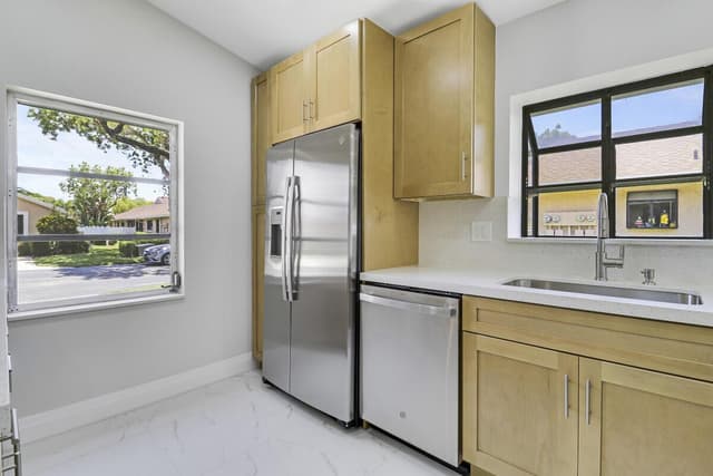 8157 Springtree Road, Boca Raton FL 33496 - Boca Raton, FL - Photo 6