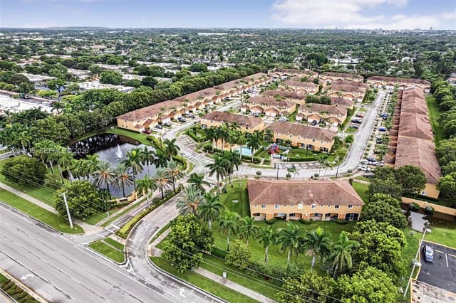 590 PRINCESS DRIVE, Margate FL 33068 - Margate, FL - Photo 3