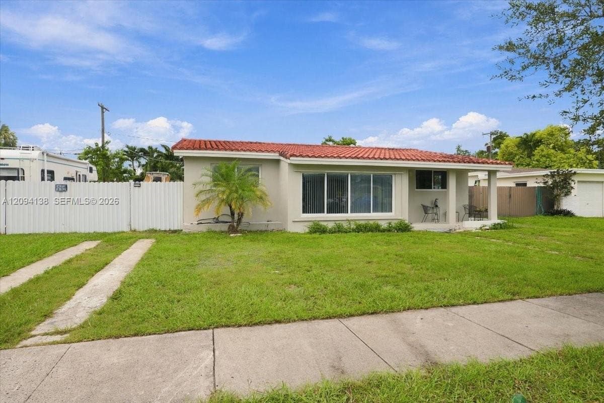 9625 Dominican Dr, Cutler Bay FL 33189 - Cutler Bay, FL - Photo 1