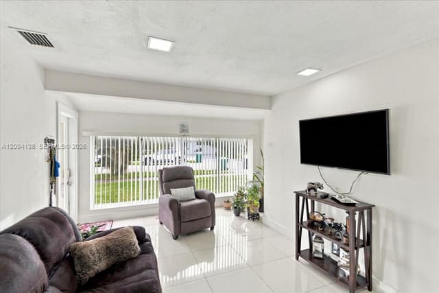 9625 Dominican Dr, Cutler Bay FL 33189 - Cutler Bay, FL - Photo 5