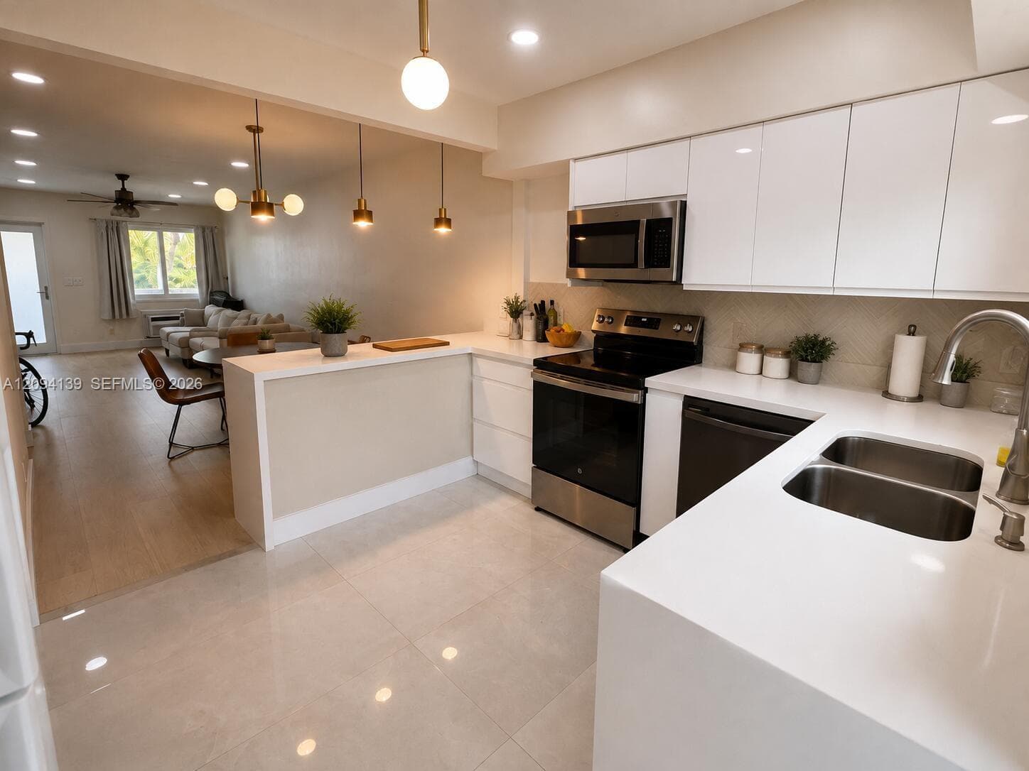 600 Layne # 226, Hallandale Beach FL 33009