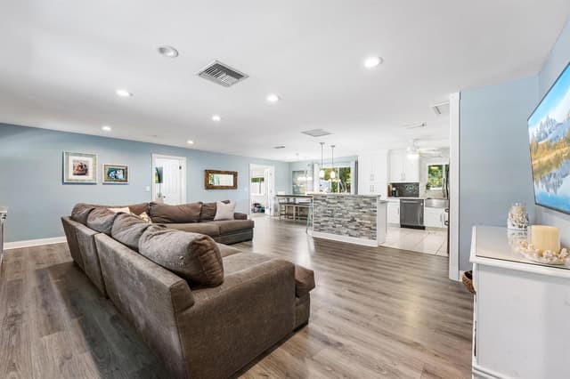 7400 Clarke Road, Lake Clarke Shores FL 33406 - Lake Clarke Shores, FL - Photo 7