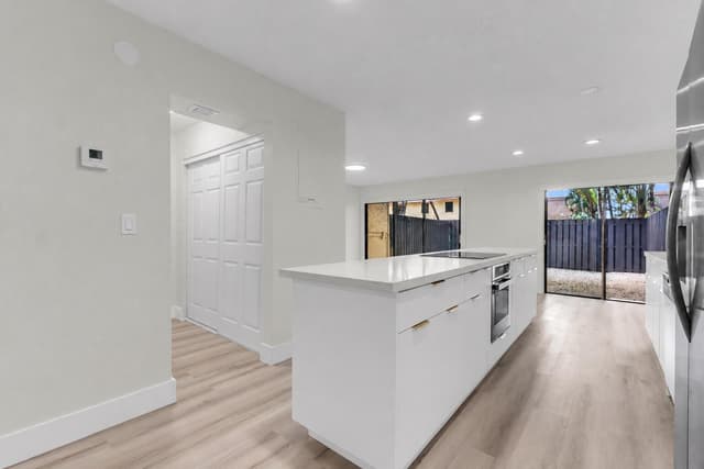 7864 NW 12TH Street, Plantation FL 33322 - Plantation, FL - Photo 7