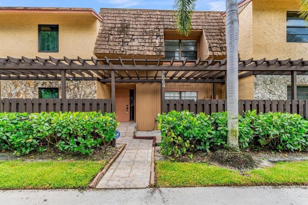 7864 NW 12TH Street, Plantation FL 33322 - Plantation, FL - Photo 1