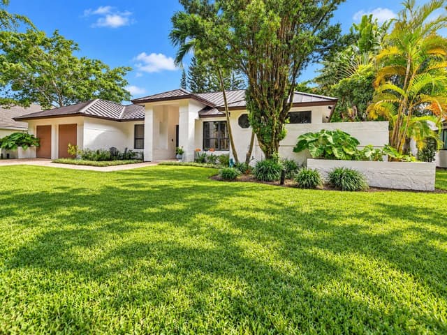 1985 Parkside Circle S, Boca Raton FL 33486 - Boca Raton, FL - Photo 2