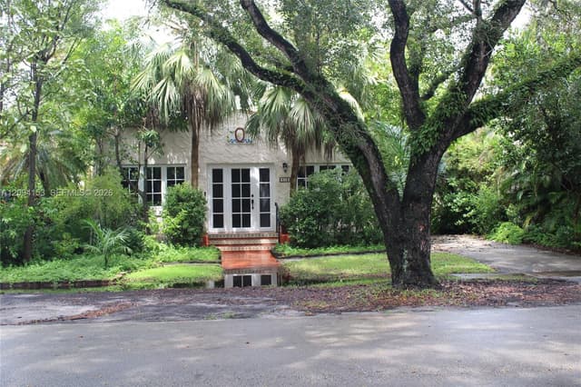613 Navarre Ave, Coral Gables FL 33134 - Coral Gables, FL - Photo 2