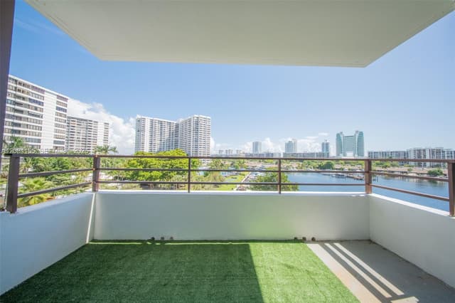 500 Three Islands Blvd # 225, Hallandale Beach FL 33009 - Hallandale Beach, FL - Photo 2