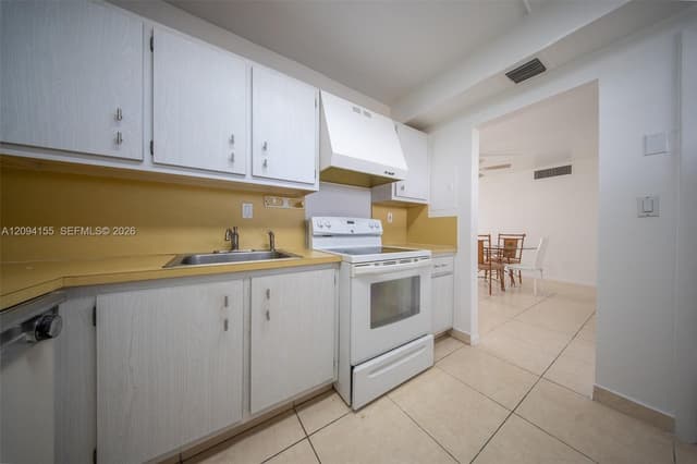500 Three Islands Blvd # 225, Hallandale Beach FL 33009 - Hallandale Beach, FL - Photo 4