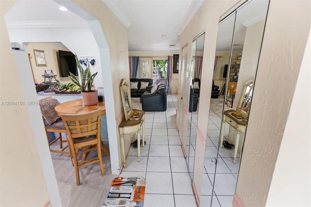5504 NW 22nd St, Lauderhill FL 33313 - Lauderhill, FL - Photo 7
