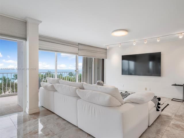 10155 Collins Ave # 402, Bal Harbour FL 33154 - Bal Harbour, FL - Photo 7