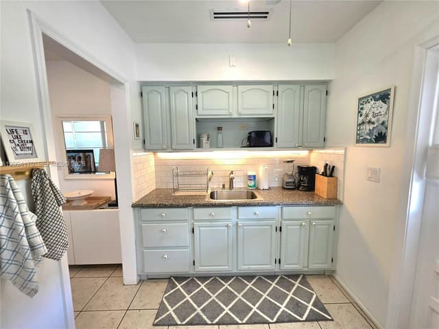 1220 NE 128th St, North Miami FL 33161 - North Miami, FL - Photo 6