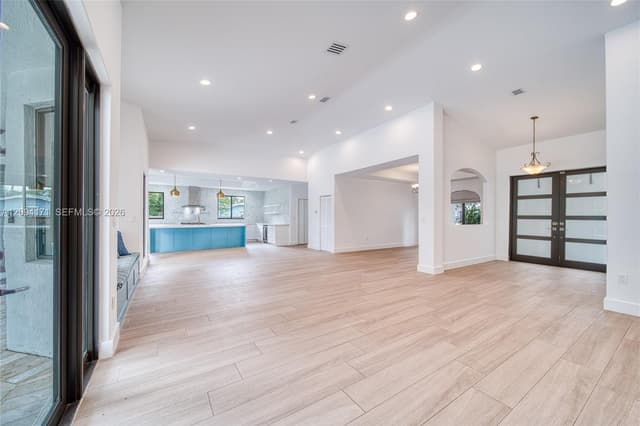 17265 SW 92nd Ct, Palmetto Bay FL 33157 - Palmetto Bay, FL - Photo 4