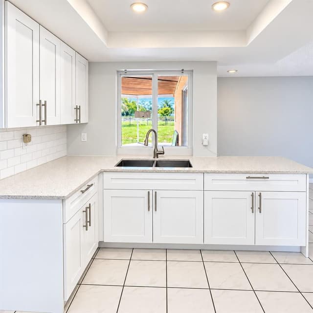 7842 NW 1ST Street, Margate FL 33063 - Margate, FL - Photo 6