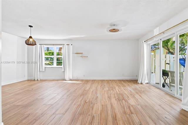 146 Seabreeze Cir, Jupiter FL 33477 - Jupiter, FL - Photo 6