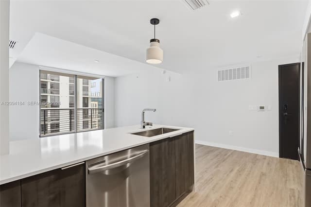 697 N Miami Ave # 1810, Miami FL 33136 - Miami, FL - Photo 5