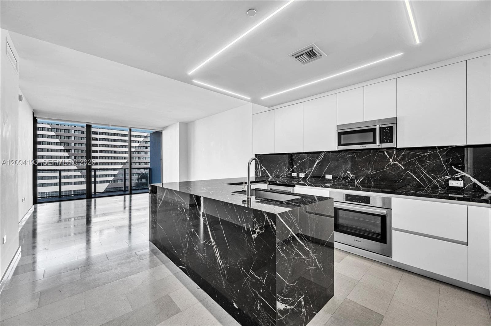 88 SW 7th St # 806, Miami FL 33130 - Miami, FL - Photo 1