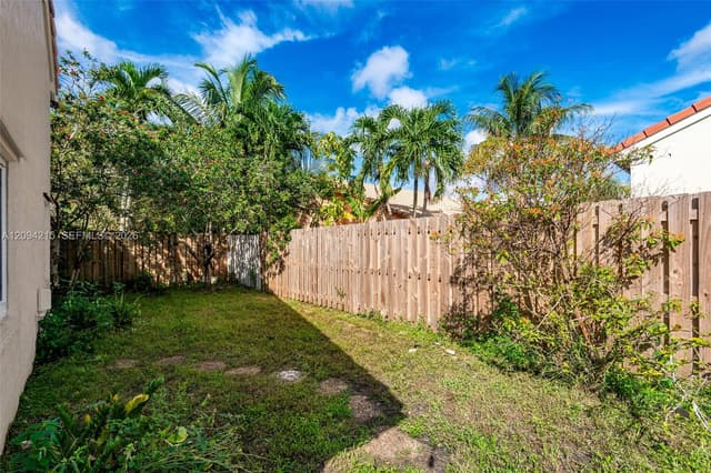 12519 NW 10th Ct, Sunrise FL 33323 - Sunrise, FL - Photo 4