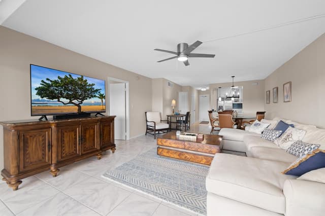 390 N FEDERAL Highway # 202, Deerfield Beach FL 33441 - Deerfield Beach, FL - Photo 7