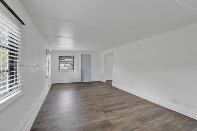 2910 NW 25th St, Fort Lauderdale FL 33311 - Fort Lauderdale, FL - Photo 6