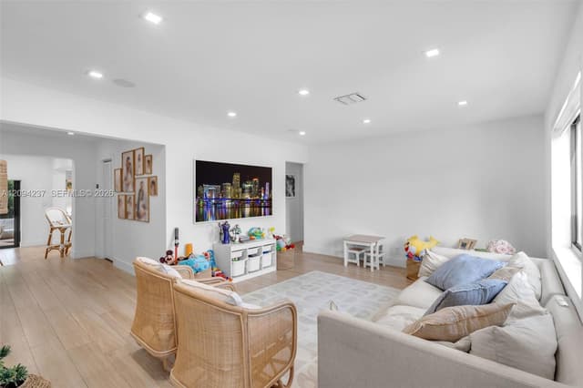 6021 SW 17th St, Miami FL 33155 - Miami, FL - Photo 4