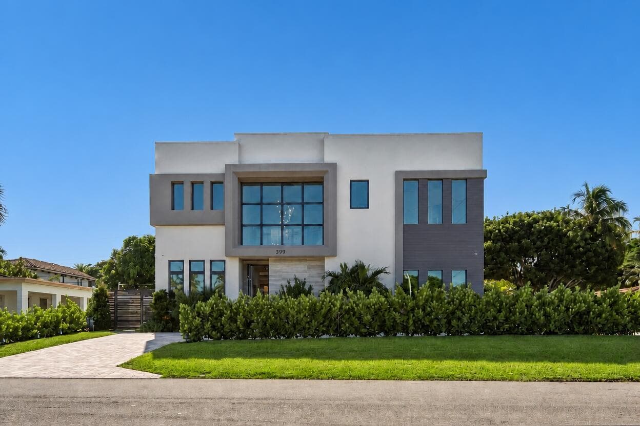 399 NE Spanish Court, Boca Raton FL 33432 - Boca Raton, FL - Photo 1
