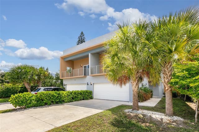 1123 NE 23rd Ter, Pompano Beach FL 33062 - Pompano Beach, FL - Photo 3