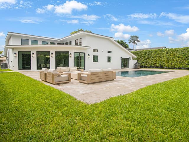 4909 PINEVIEW Circle, Delray Beach FL 33445 - Delray Beach, FL - Photo 3