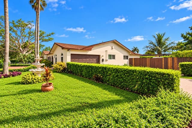 19901 Highland Lakes Blvd, Miami FL 33179 - Miami, FL - Photo 6
