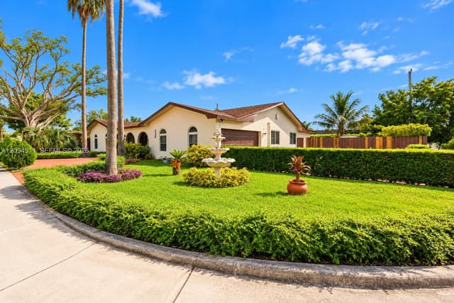 19901 Highland Lakes Blvd, Miami FL 33179 - Miami, FL - Photo 4