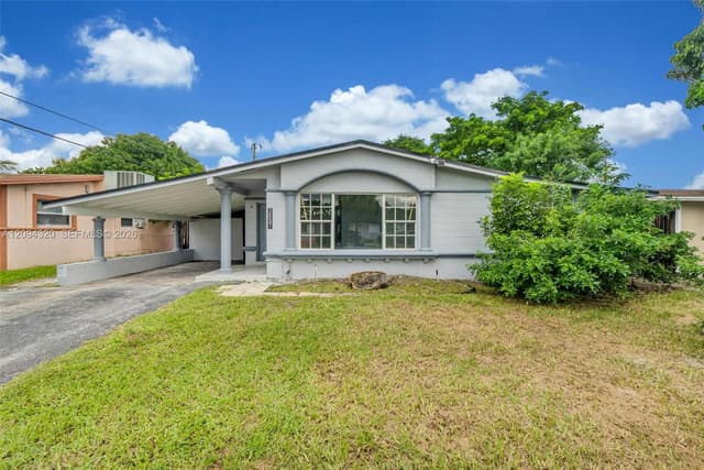 2637 Nassau Dr, Miramar FL 33023 - Miramar, FL - Photo 2