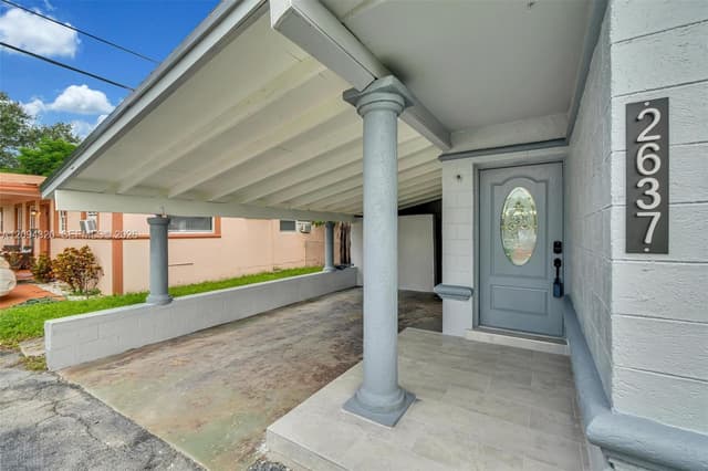 2637 Nassau Dr, Miramar FL 33023 - Miramar, FL - Photo 5