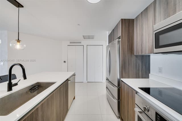 488 NE 18th St # 4805, Miami FL 33132 - Miami, FL - Photo 4