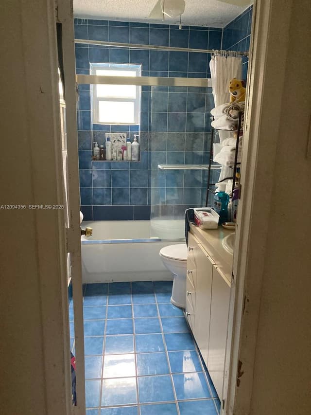 580 NW 136th St, North Miami FL 33168 - North Miami, FL - Photo 2