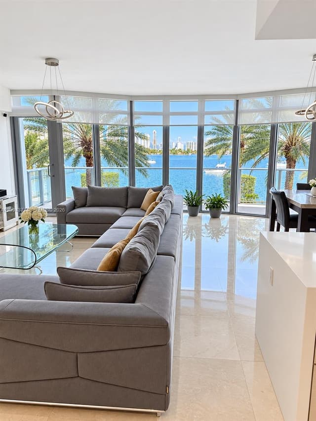 17301 Biscayne Blvd # 211, North Miami Beach FL 33160 - North Miami Beach, FL - Photo 2