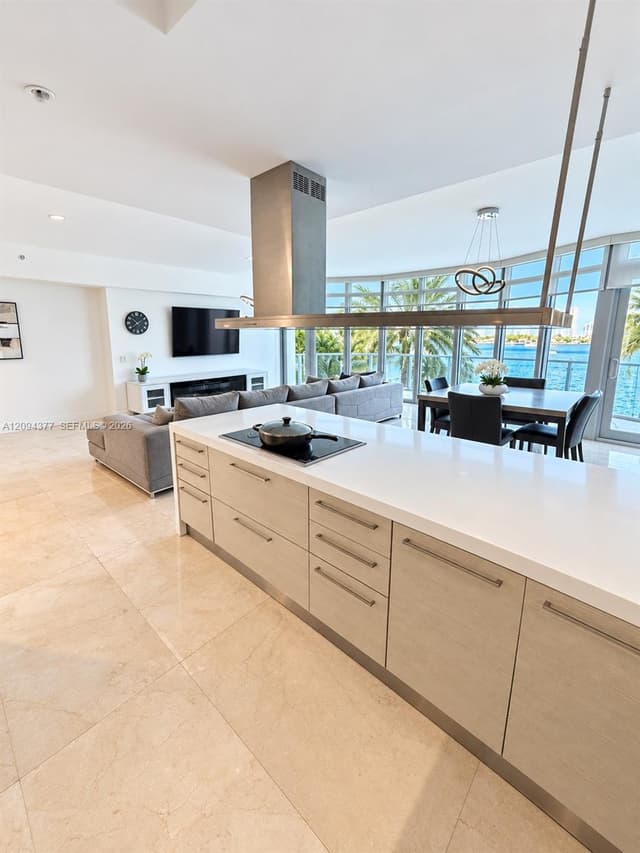 17301 Biscayne Blvd # 211, North Miami Beach FL 33160 - North Miami Beach, FL - Photo 6