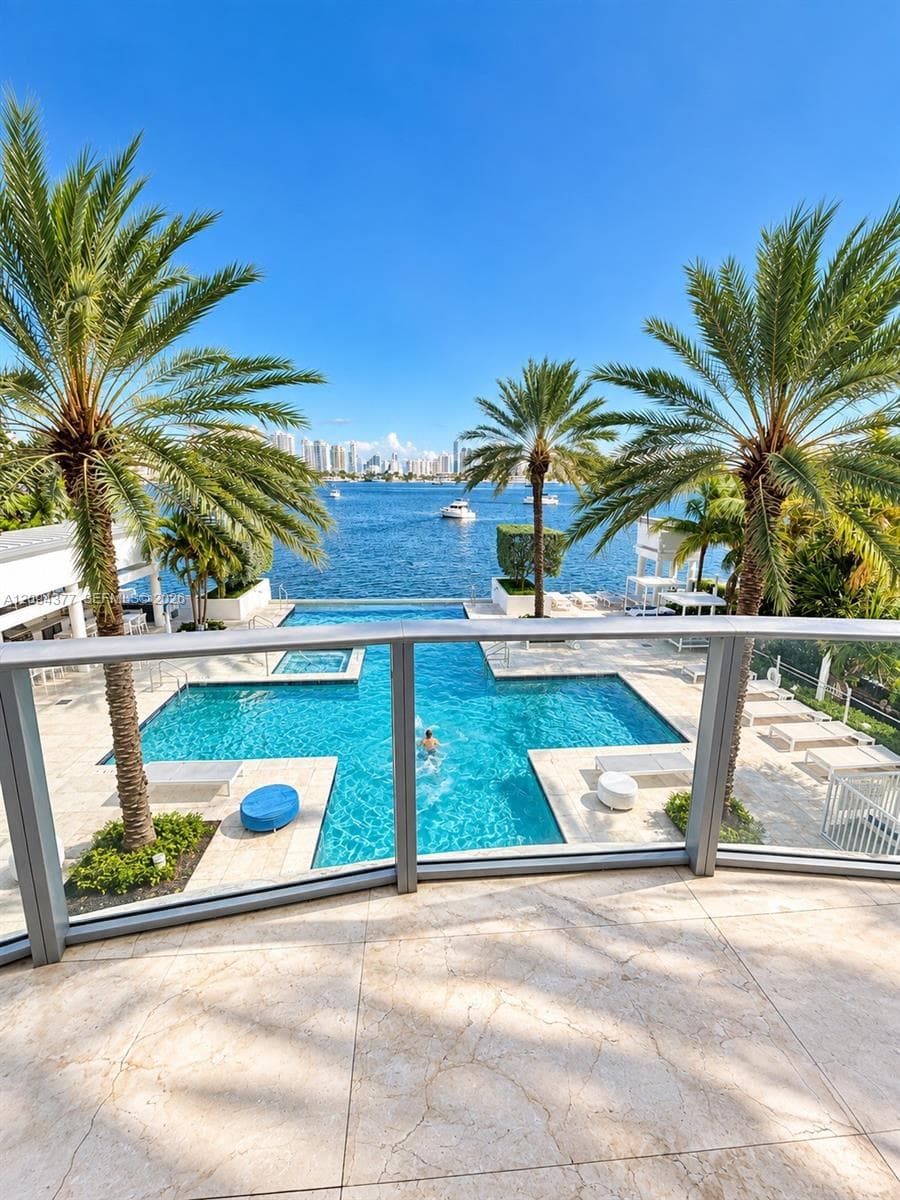 17301 Biscayne Blvd # 211, North Miami Beach FL 33160 - North Miami Beach, FL - Photo 1