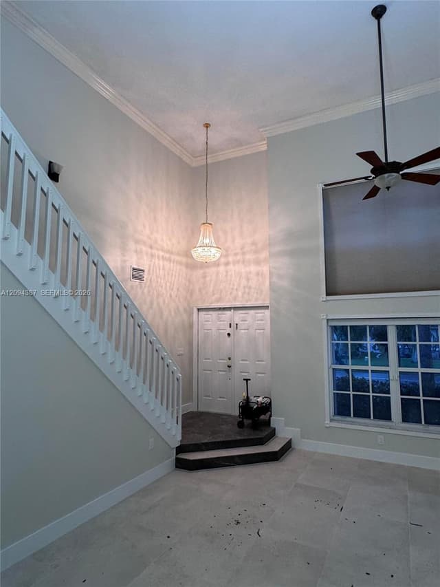 83 Gables Blvd, Weston FL 33326 - Weston, FL - Photo 5
