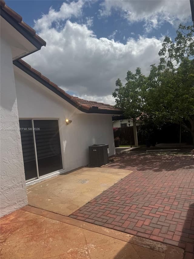 811 NW 133rd Ct, Miami FL 33182 - Miami, FL - Photo 3