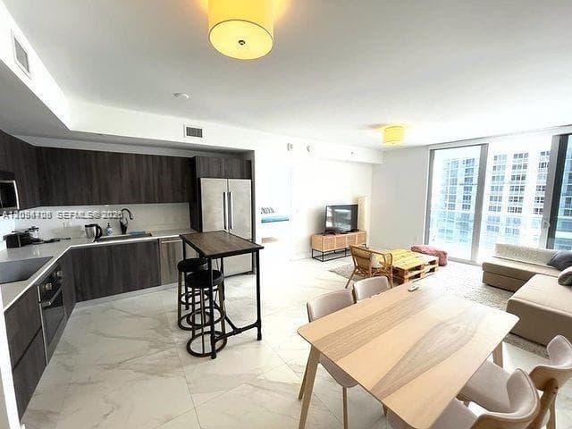 488 NE 18th St # 4602, Miami FL 33132 - Miami, FL - Photo 2