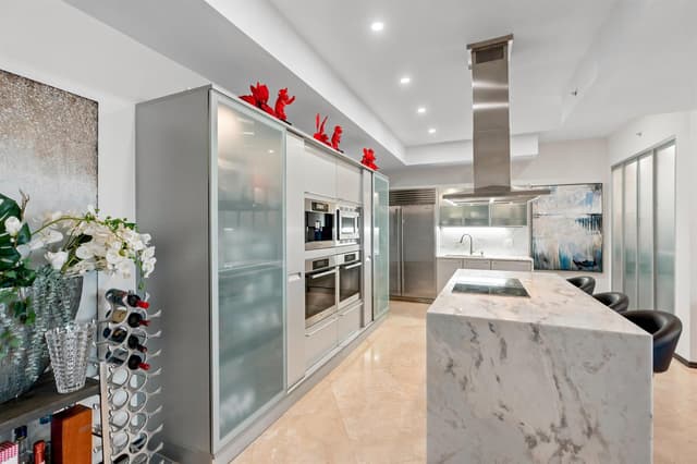 18201 Collins Avenue # 3704, Sunny Isles Beach FL 33160 - Sunny Isles Beach, FL - Photo 4