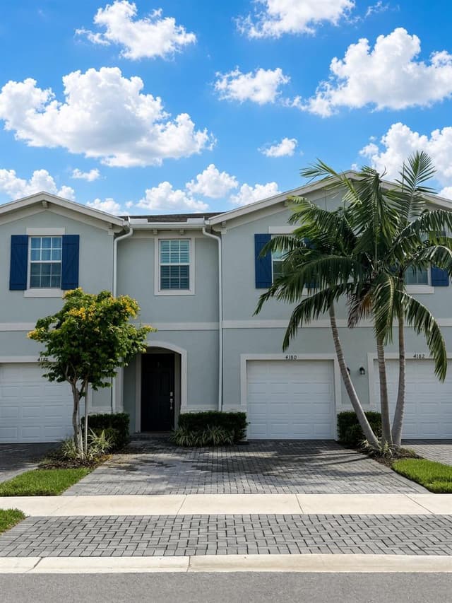 4180 Lagoon Shore Drive, Lake Worth FL 33467 - Lake Worth, FL - Photo 2