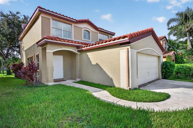 4258 NW 1st Drive, Deerfield Beach FL 33442 - Deerfield Beach, FL - Photo 2