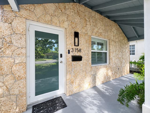 3158 Carter St, Miami FL 33133 - Miami, FL - Photo 2