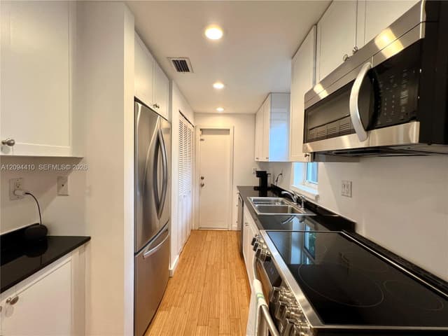 3158 Carter St, Miami FL 33133 - Miami, FL - Photo 7