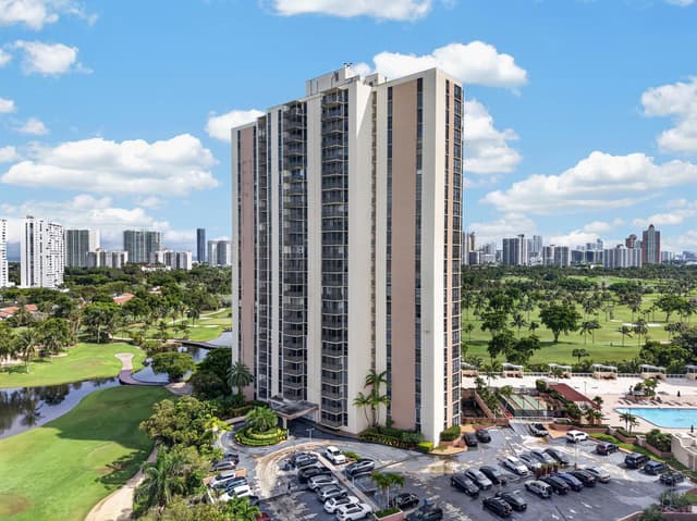 20379 W COUNTRY CLUB Drive # 1139, Aventura FL 33180 - Aventura, FL - Photo 2