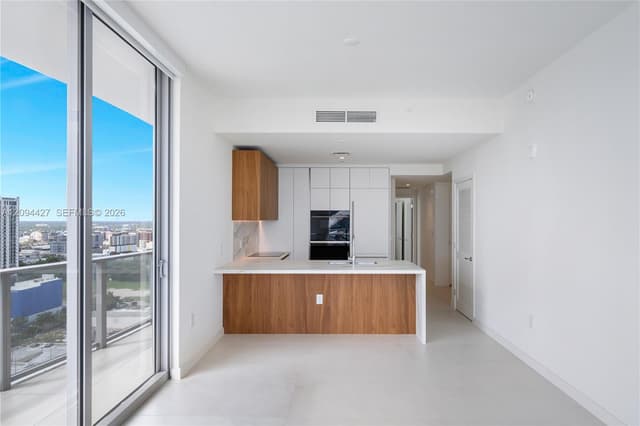 1400 Biscayne Blvd # 2502, Miami FL 33132 - Miami, FL - Photo 3
