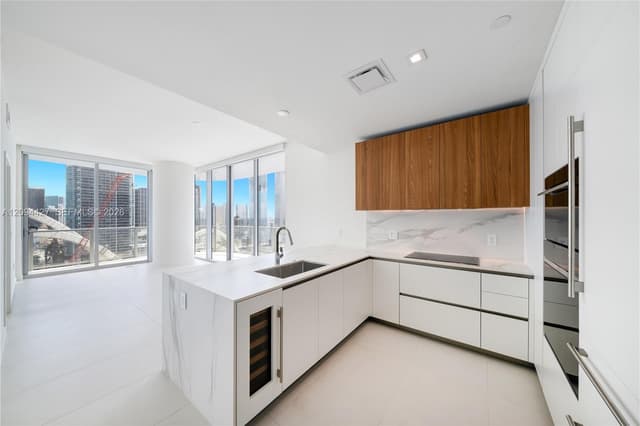 1400 Biscayne Blvd # 2502, Miami FL 33132 - Miami, FL - Photo 4