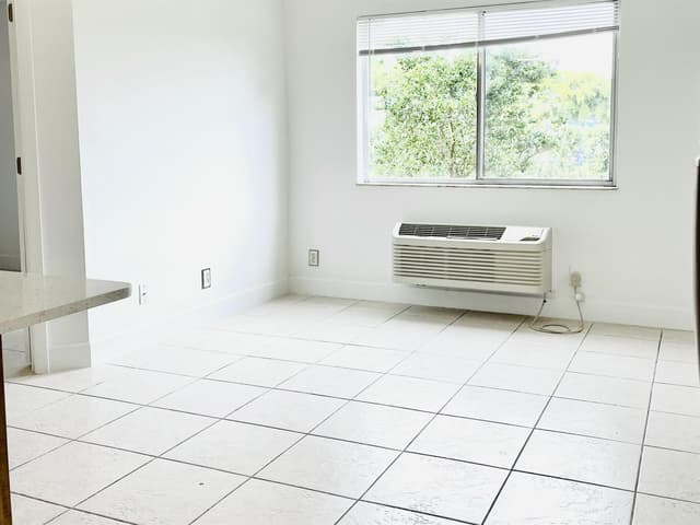 3822 N University Drive, Coral Springs FL 33065 - Coral Springs, FL - Photo 3