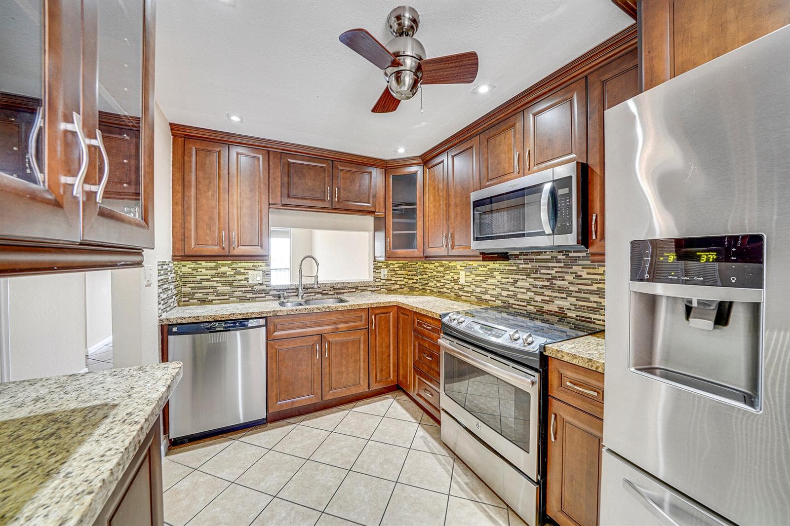 777 S FEDERAL Highway # 305O, Pompano Beach FL 33062